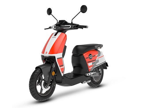 中日本エクシス、「E1A新東名NEOPASA清水」で電動バイク体験試乗会を開催